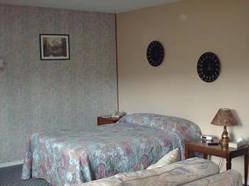 Travellers Rest Motel Salmon Arm Exterior foto