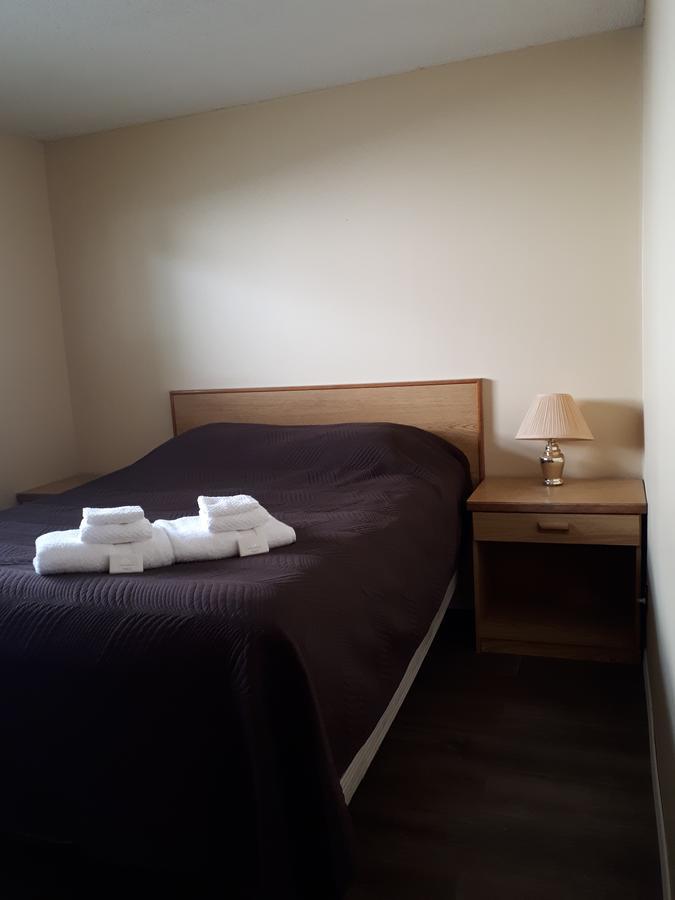 Travellers Rest Motel Salmon Arm Exterior foto